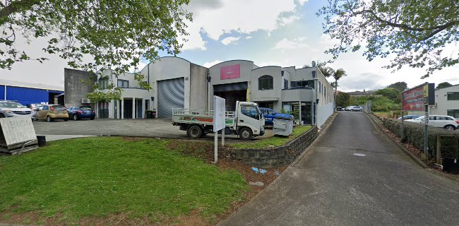 Reviews of Makepeace & Henderson in Pukekohe - Auto repair shop