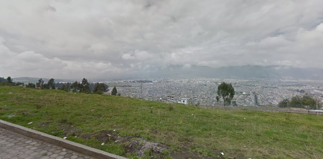 Opiniones de Farmacias Victoria #2 en Quito - Farmacia