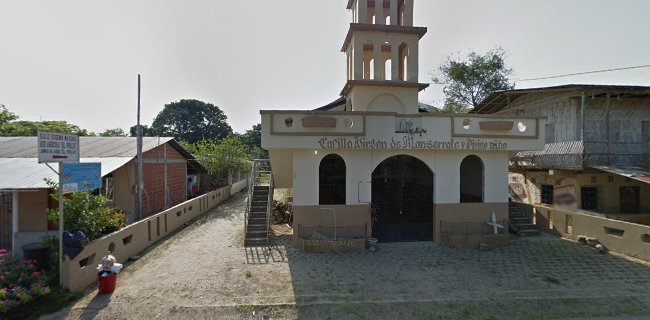 Opiniones de Capilla Virgen de Monserrat y Divino Niño en Quito - Iglesia