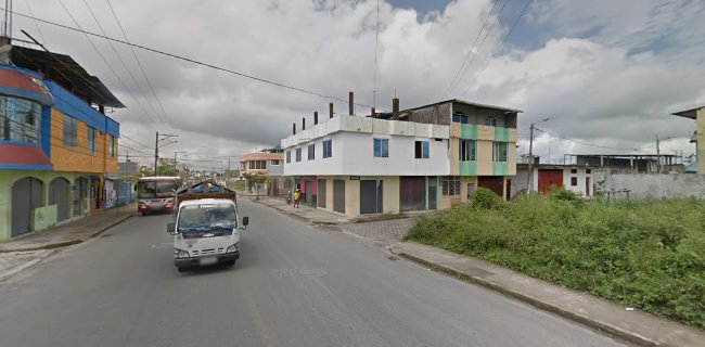 Opiniones de The House en Santo Domingo de los Colorados - Tienda de ultramarinos