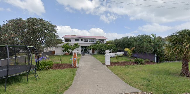 Marriage Celebrant Waiheke - Allanah Robinson Church