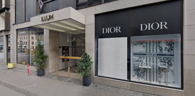 Kommentarer og anmeldelser af Dior Beauty - Illum