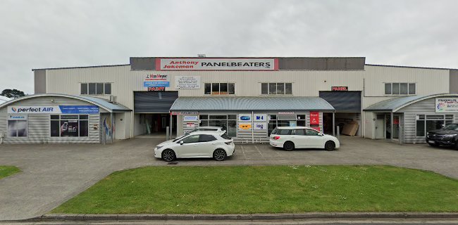 Anthony Jakeman Panel & Paint Ltd - Auto repair shop