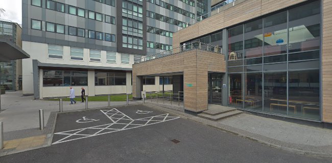 Reviews of QUB School of Nursing & Midwifery in Belfast - University