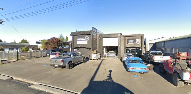 Reviews of Waikato Motor Trimmer in Hamilton - Auto repair shop