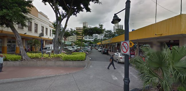 Comentarios y opiniones de Parqueadero Bahia Mall