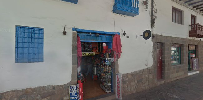 Opiniones de Market el FUMADOR en Cusco - Tienda de ultramarinos