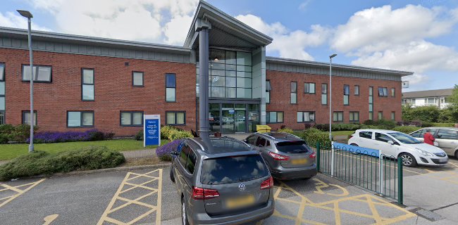 Comments and reviews of Tower Hill Primary Care Centre