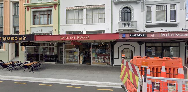 Comments and reviews of Wardini Books Napier