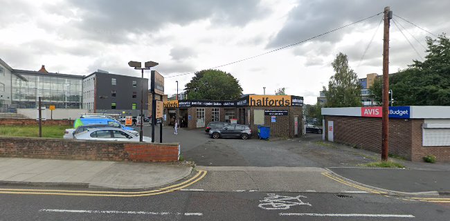 Comments and reviews of Halfords Autocentre Newcastle (Scotswood)