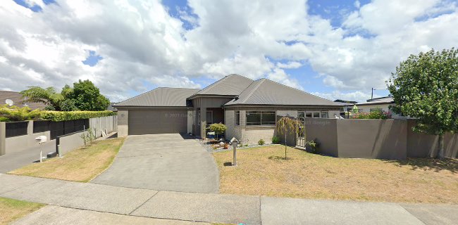 Shelley Wood - Tall Poppy Real Estate - Papamoa