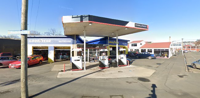 Reviews of Challenge in Dunedin - Gas station