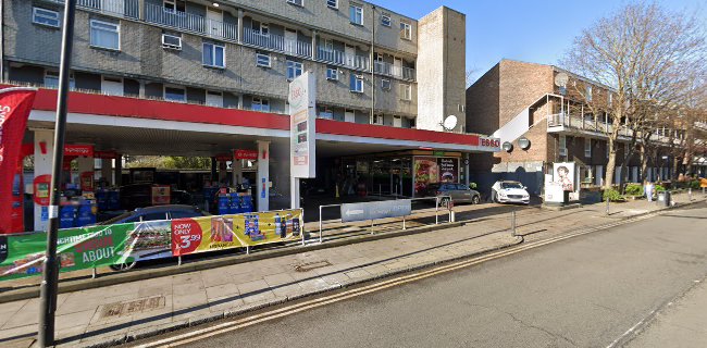 Comments and reviews of ESSO MFG HORNSEY ROAD