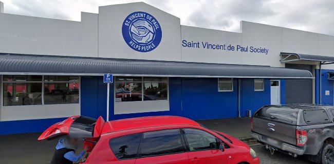 Comments and reviews of St Vincent De Paul Op Shop Ashburton