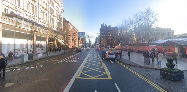 Donegall Square N, Belfast BT1 5GS, United Kingdom