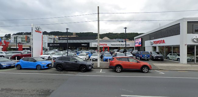 Reviews of Lexus of Wellington in Wellington - Car dealer