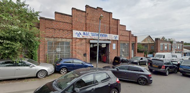 SNT Auto Centre - Birmingham