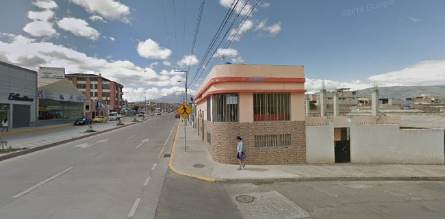 Opiniones de FERIA DEL AUTO Seminuevos en Riobamba - Oficina de empresa