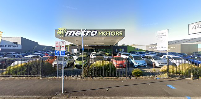 Reviews of Metro Motors Hamilton Ltd in Hamilton - Car dealer