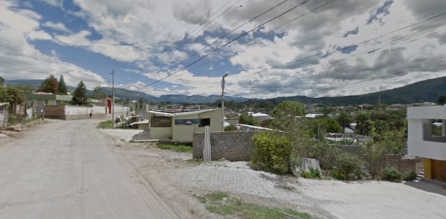 Av. Oswaldo Guayasamin E7-158, Quito 170184, Ecuador