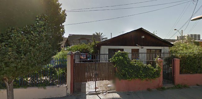 Opiniones de Chilexpress Pick Up Minimarket Amparito en La Cisterna - Oficina de correos