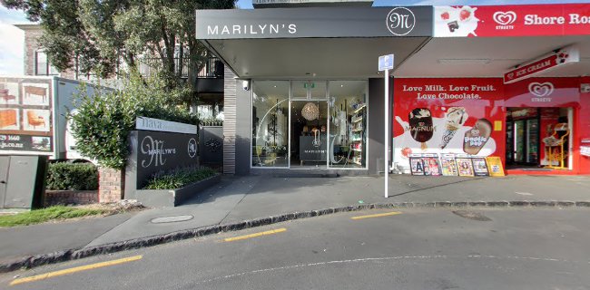 Marilyn's Hairdressing - Beauty salon