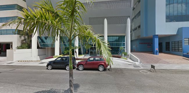 Centro Odontológico Dental Zilef, piso 9, of 910 - Guayaquil