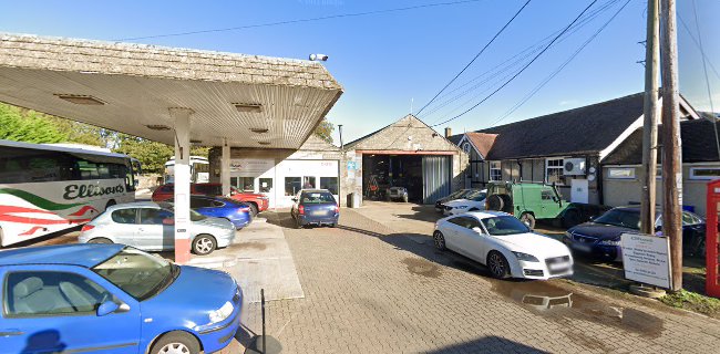 Ellisons Garage - Auto repair shop