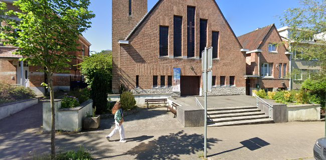 Beoordelingen van Eglise Sainte Croix De La Futaie in Brussel - Kerk