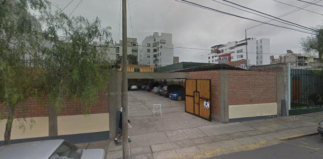 Estacionamiento El Farolito - Miraflores