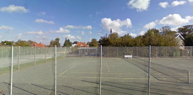 Anmeldelser af Strib Tennisklub i Strib - Skole