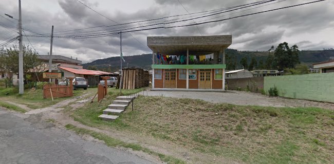 Alfonso Lamiña 257, Quito 170184, Ecuador