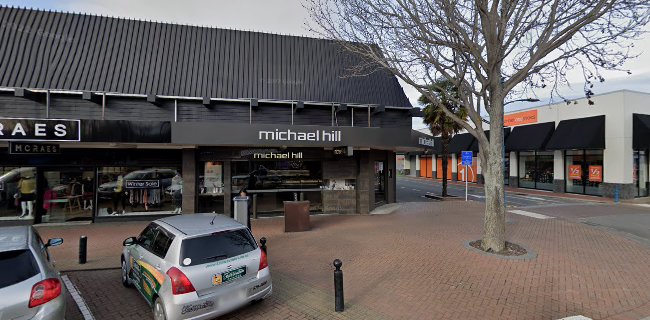 Reviews of Michael Hill Blenheim in Blenheim - Jewelry