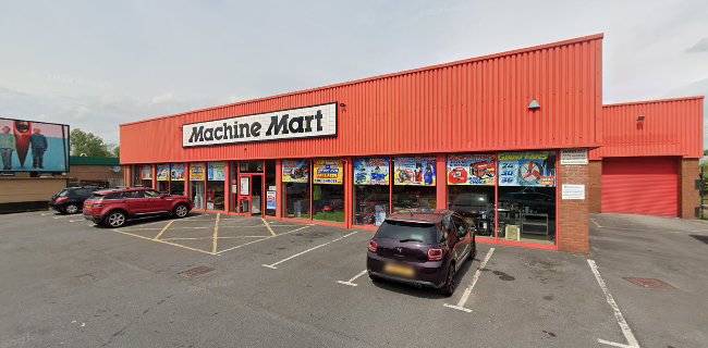Comments and reviews of Machine Mart Swansea