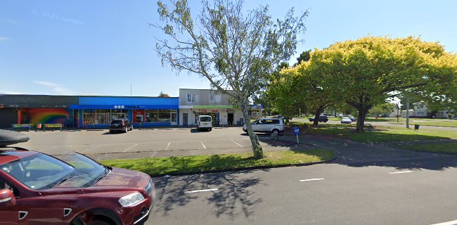 Reviews of Highbury Shopping Centre Dairy in Palmerston North - Supermarket