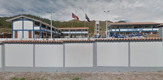 Colegio, "Laguna Azul" - Sicuani