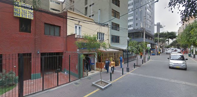Calle Alcanfores 420, Miraflores 15074, Perú
