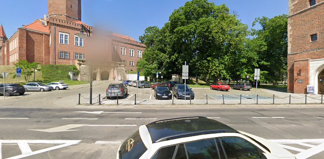 Komentarze i opinie o Parking Legnica Castle