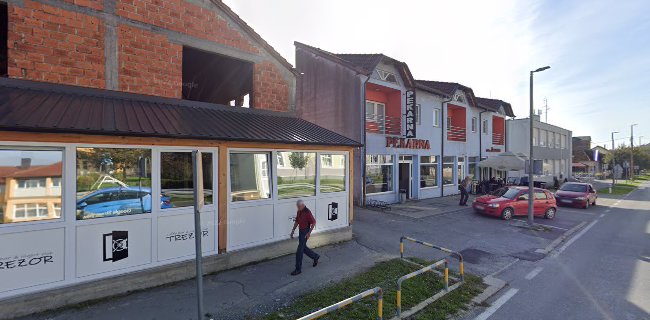 Kolodvorska ul. 13, 43280, Garešnica, Hrvatska