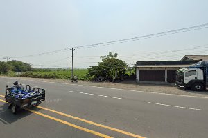 Warung Makan Sederhana Pecak Belut Ibu Sari image