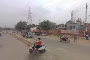 Hakimanwala Gate Road Crossing Roundabout image