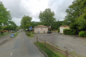 RÉVÉO Charging Station image