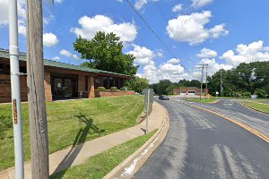 St. Charles Eye Center image