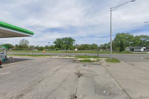 Ford Heights IL Hook Up Convenience Store image