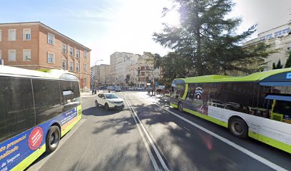 Plaza La Libertad (Frente Tubasa)