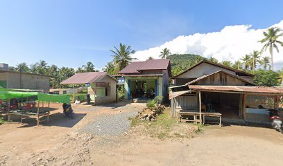 Tukang Gigi Borneo