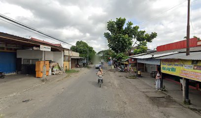 Penjual Daging Ayam