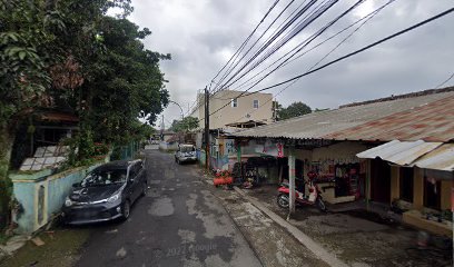 Rumah Makan Gratis Baros 09