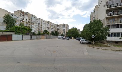 ул. Васил Левски 8 Parking