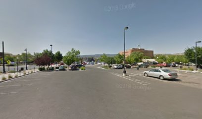 640 Colorado Ave Parking